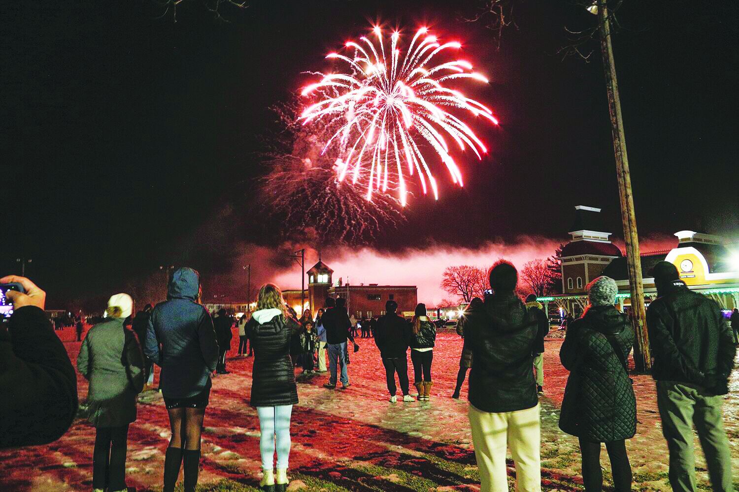 North Conway group gives thumbs-up to New Year fireworks
